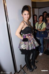 高清图：阿娇出席商业活动 短裙俏丽嘟嘴扮可爱