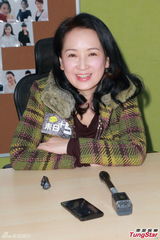 组图：黄芷晴望母亲节前出院 姜皓文慰问黄日华