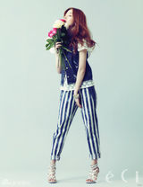 组图：Secret韩善花时尚写真 休闲装另类配白纱