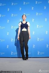 组图：《副作用》发布 裘德-洛与玛拉暧昧热聊