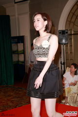 组图：20位候选港姐首晤传媒 佳丽现场展风姿