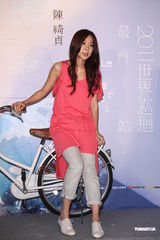 组图：陈绮贞高雄演唱会售票 避谈结婚感谢媒体关心