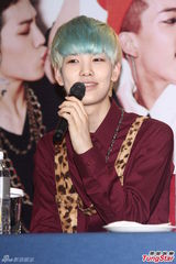 组图：韩男团BAP来台 小秀中文讨好粉丝