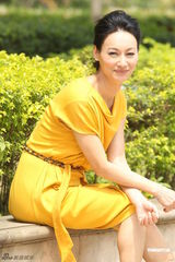 组图：惠英红性感宣传倩女幽魂 樊少皇叶伟信陪伴