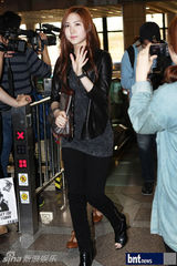 组图：FT等赴日本参加《MCountdown HelloJapan》