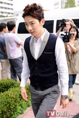 组图：韩男团2AM担任鸡蛋大使宣传营养饮食