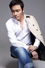 罗嘉良搞怪写真玩转另类时尚