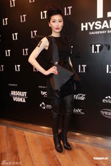 组图：刘嘉玲放言绝未涉毒 张柏芝回避媒体拒采访