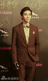 组图：《嘉人》盛典众星盛装出席拼礼服