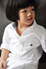 组图：陈慧琳曝二儿子满月照 小龙包模样似爸爸