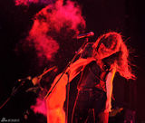 组图：陈绮贞时隔四年重返北京 将化身红衣女神