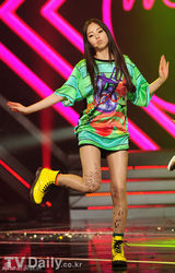 组图：《冠军秀》现场公开WGDal shabet登台争艳