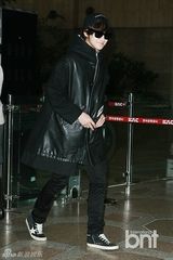 组图：金汎(金范)复工赴日宣传《那冬》笑容洋溢幸福