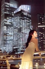 组图：铃木爱理20岁纪念 平胸也可以性感和美丽