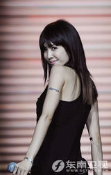 组图：蔡依林舞动成都 劲爆榜共赏会万人庆生