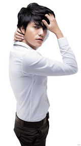 幻灯图：陈坤最新广告曝光 麻辣教师大展喜剧天赋