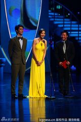 组图：第18届白玉兰奖现场 黄海波小宋佳夺帝后