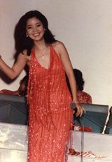 组图：邓丽君气质写真 娇俏少女蜕变巨星