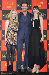 组图：《悲惨世界》东京首映 杰克曼海瑟薇现身