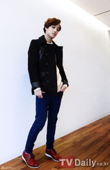 高清组图：独家对话韩国超人气新生男团EXO-K