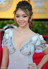 高清组图：萨拉-海蓝德珠绣礼服亮相娇俏可人