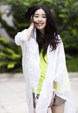 组图：阚清子时尚街拍御姐范十足