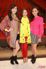 组图：TVB团拜陈凯琳讨教演技 欧阳巧莹露底