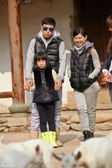 组图:《人生第一次》小沈阳钟丽缇领衔温暖升级