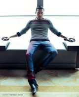 组图：胡兵登香港杂志封面 解读生命进行曲