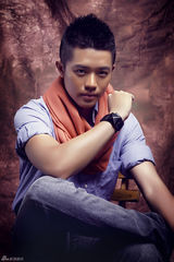 组图：凤凰传奇写真曝光 惊艳亮相只为今夏大声唱