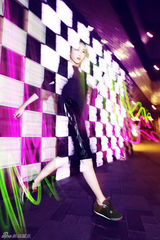 组图：蒋梦婕视觉大片 夸张造型变暗夜天使