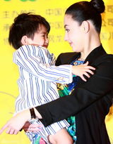 高清组图：张柏芝宣传动画版《长江七号》儿子抢镜