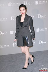 组图：刘嘉玲否认代孕传闻 称享受二人世界