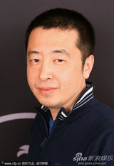 幻灯图：贾樟柯受访畅谈新片 女主角赵涛端庄显优雅