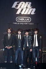 高清组图：韩团CNBLUE召开新专辑发布会献唱新曲