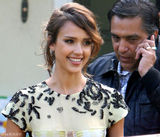 幻灯图集：29岁辣妈杰西卡-阿尔芭亮相性感窈窕