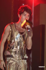 组图：潘玮柏挖坑给吴克群跳 问夜店把妹经验