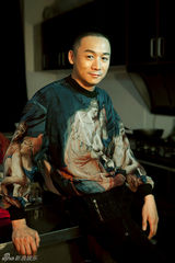 组图：高虎时尚写真秀大长腿