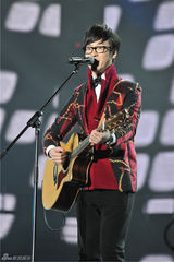 组图：中国好声音南宁巡演激情放歌 引万人合唱