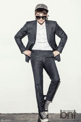 高清组图：徐仁国拍时尚写真 冷酷眼神魅力十足