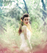 组图：李晟最新大片化身森林精灵