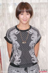 组图：廖启智坦言为牌照事件心情尴尬不平衡