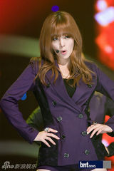 组图：帝国之子FT等偶像歌手亮相《MCountDown》