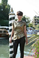 高清组图：《成都，我爱你》主创抵威尼斯