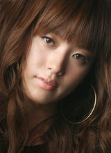 幻灯图集：甜姐儿韩孝珠变狂野 代言仔裤秀蛮腰