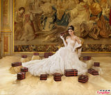 组图：纤瘦Angelababy代言巧克力 秀半身裸背