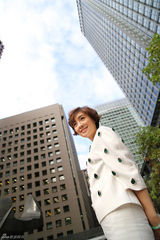 组图：陈维涵写真清新灵动显温婉本色