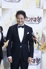 独家高清：李敏镐等亮相2013SBS演技大赏红毯