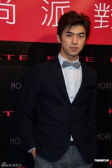 组图：陈柏霖鼓励选手自信 理想情人要独一无二