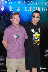 组图：薛凯琪签约新公司 刘谦否认与李蕴绯闻